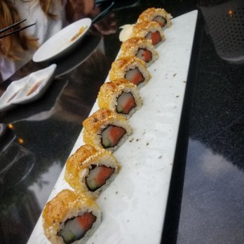 Minami - champagne roll - Japanese Near Me - Vancouver, British Columbia Minami - champagne roll - Japanese Near Me - Vancouver, British Columbia