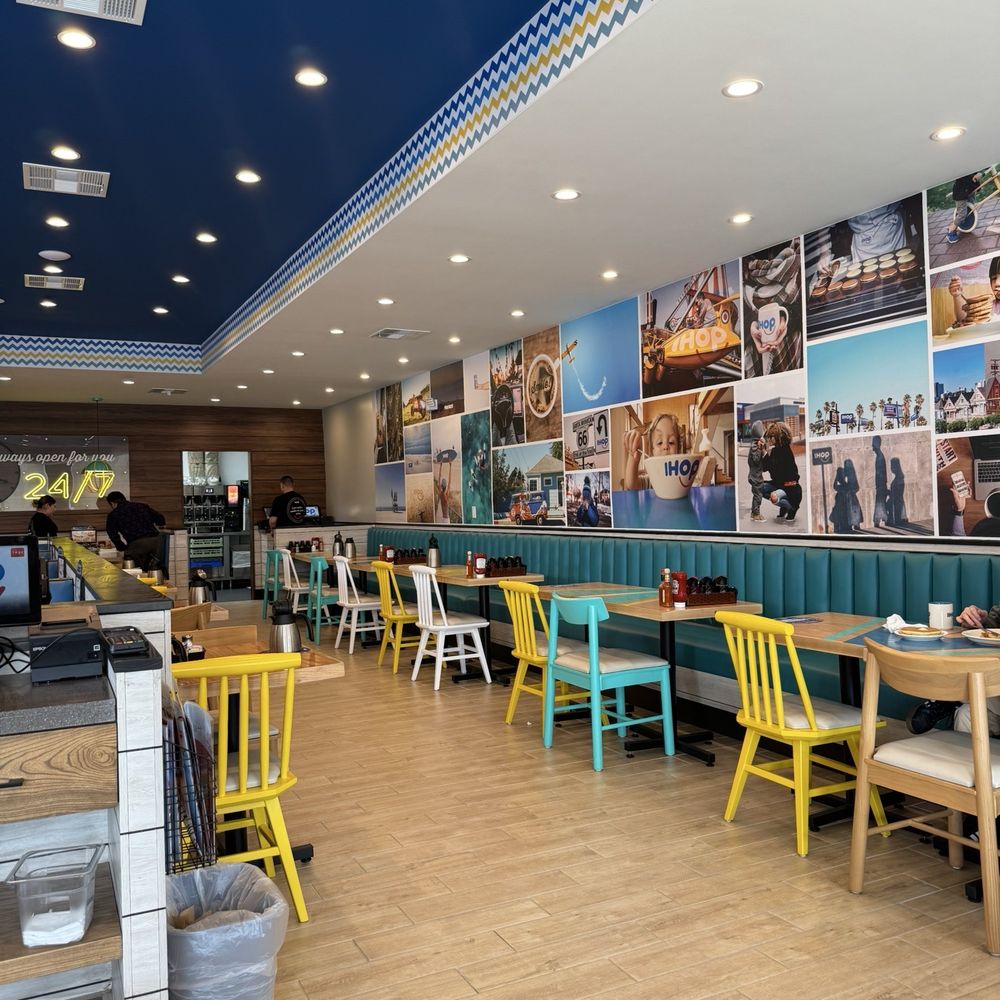 IHOP - Interior - Breakfast & Brunch Near Me - Culver City, California IHOP - Interior - Breakfast & Brunch Near Me - Culver City, California