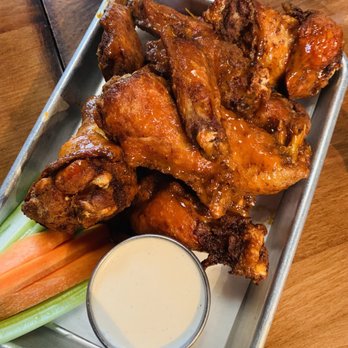Urban Saloon - Buffalo wings - Sports Bars Near Me - Philadelphia, Pennsylvania Urban Saloon - Buffalo wings - Sports Bars Near Me - Philadelphia, Pennsylvania
