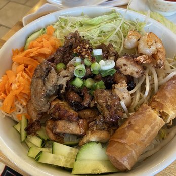 Pho 7 - Bun Dac biet - Vietnamese Near Me - Jacksonville, North Carolina