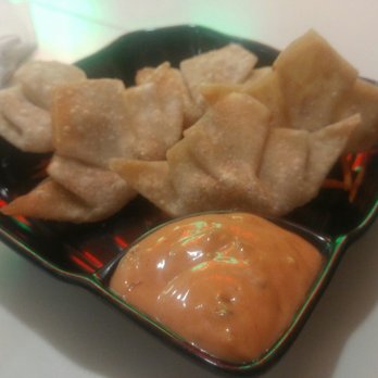 Loving Hut - Happy half moon - Vegetarian Near Me - Orlando, Florida Loving Hut - Happy half moon - Vegetarian Near Me - Orlando, Florida