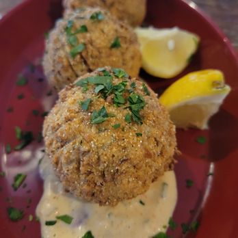 Sunset Pointe - Crab meatballs - Bars Near Me - Fairhope, Alabama