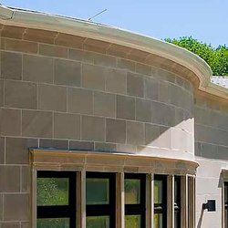 Bosley Medical - Princeton - Custom-cut curved seamless aluminum gutter.