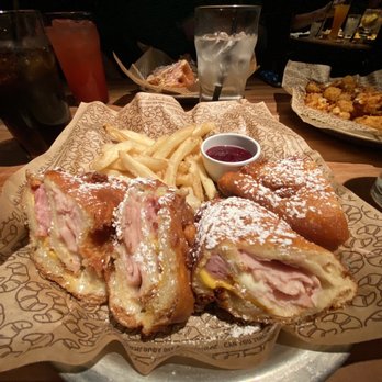 Cheddar's Scratch Kitchen - Monte Cristo with cheese curds in the distance - American Near Me - Albuquerque, New Mexico