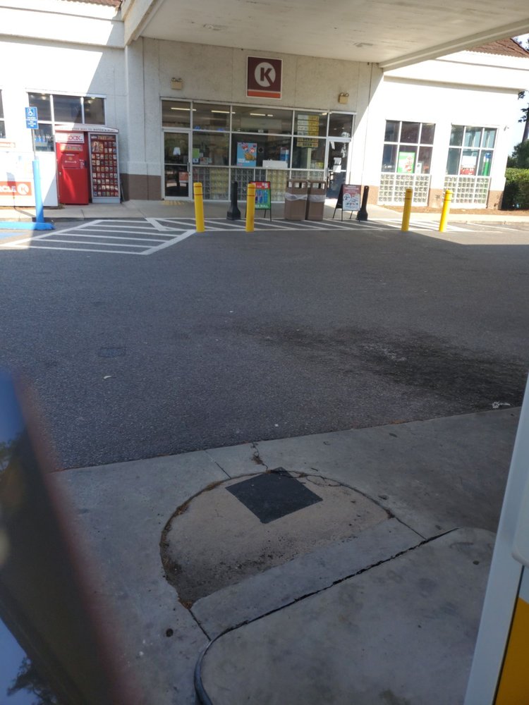 SMILE GAS MOSS CREEK Updated June 2024 1565 Fording Island Rd