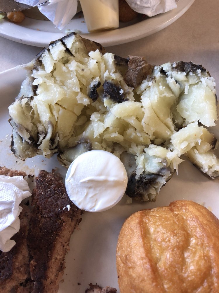 HUTCH’S CAFE Updated September 2024 13 Reviews 612 E Main St, Sac