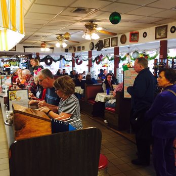 Horne's - Can I get a window seat!?...Hip diner scene. - New American Near Me - Port Royal, Virginia Horne's - Can I get a window seat!?...Hip diner scene. - New American Near Me - Port Royal, Virginia