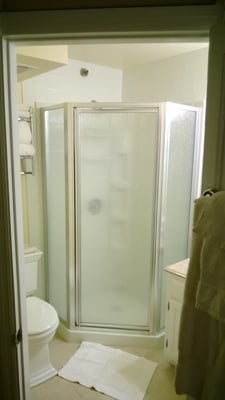 The Colonnade Inn by null