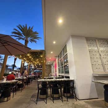 Sugar Factory - Orlando - Outdoor seating - Desserts Near Me - Orlando, Florida Sugar Factory - Orlando - Outdoor seating - Desserts Near Me - Orlando, Florida