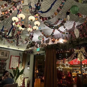 Dolly’s Wine Bar - Ambiance - Wine Bars Near Me - Melbourne, Florida