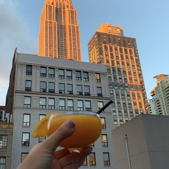 Glass Ceiling Rooftop - Lounges Near Me - New York, New York