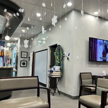 Advanced Orthodontics - Waiting area - Orthodontists Near Me - Centennial, Colorado Advanced Orthodontics - Waiting area - Orthodontists Near Me - Centennial, Colorado