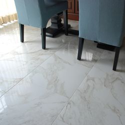 Merritt Island Kitchen; 20x40 polished porcelain floor tile