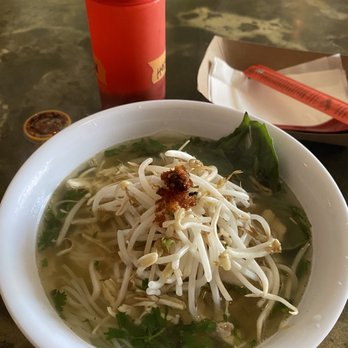 Little Mo - Lemongrass Chicken Noodle (Mon-Fri) - Sandwiches Near Me - Brooklyn, New York Little Mo - Lemongrass Chicken Noodle (Mon-Fri) - Sandwiches Near Me - Brooklyn, New York
