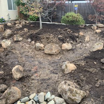 Sandoval R landscaping - Preparando for dry creek - Masonry/Concrete Near Me Sandoval R landscaping - Preparando for dry creek - Masonry/Concrete Near Me