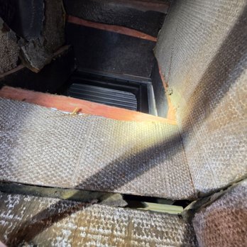 Prime Air - Another view of duct from main house vent to unit. Not even lined up right - Heating & Air Conditioning/HVAC Near Me - Boca Raton, Florida Prime Air - Another view of duct from main house vent to unit. Not even lined up right - Heating & Air Conditioning/HVAC Near Me - Boca Raton, Florida