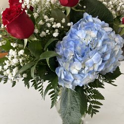Flowers & Things - Red roses and hydrangeas.