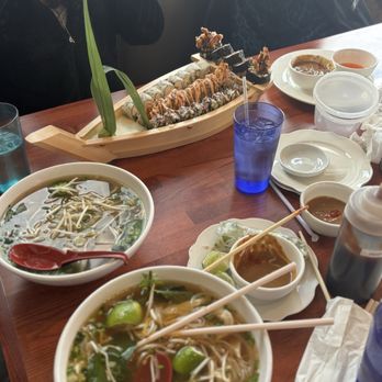 Umami Sushi Bar & Pho - Sushi Bars Near Me - Aurora, Colorado Umami Sushi Bar & Pho - Sushi Bars Near Me - Aurora, Colorado