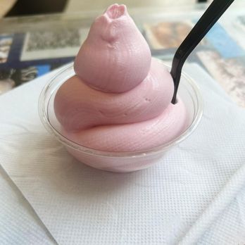 Dairy Treats - NON DAIRY STRAWBERRY ICE CREAM - Ice Cream & Frozen Yogurt Near Me - Altamonte Springs, Florida Dairy Treats - NON DAIRY STRAWBERRY ICE CREAM - Ice Cream & Frozen Yogurt Near Me - Altamonte Springs, Florida