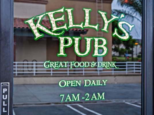 Kelly’s Pub by null
