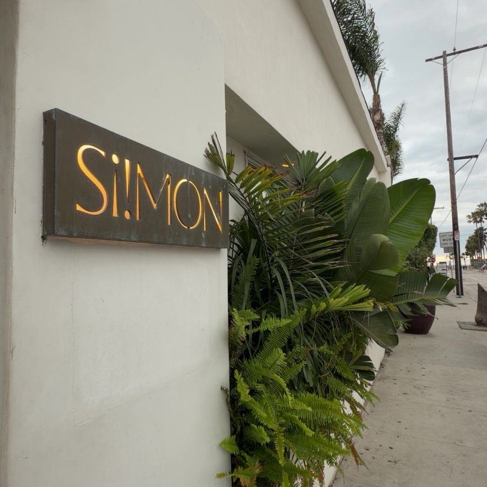 Si! Mon - outside... - Latin American Near Me - Los Angeles, California Si! Mon - outside... - Latin American Near Me - Los Angeles, California