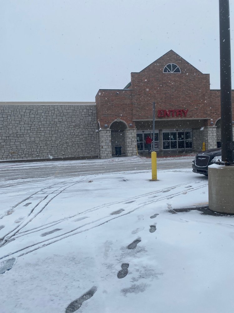 CREST DISCOUNT FOODS 20 Reviews Grocery 249 N Douglas, Midwest