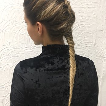 De Luca Coiffeur - Hair Salons Near Me - Rome, RM