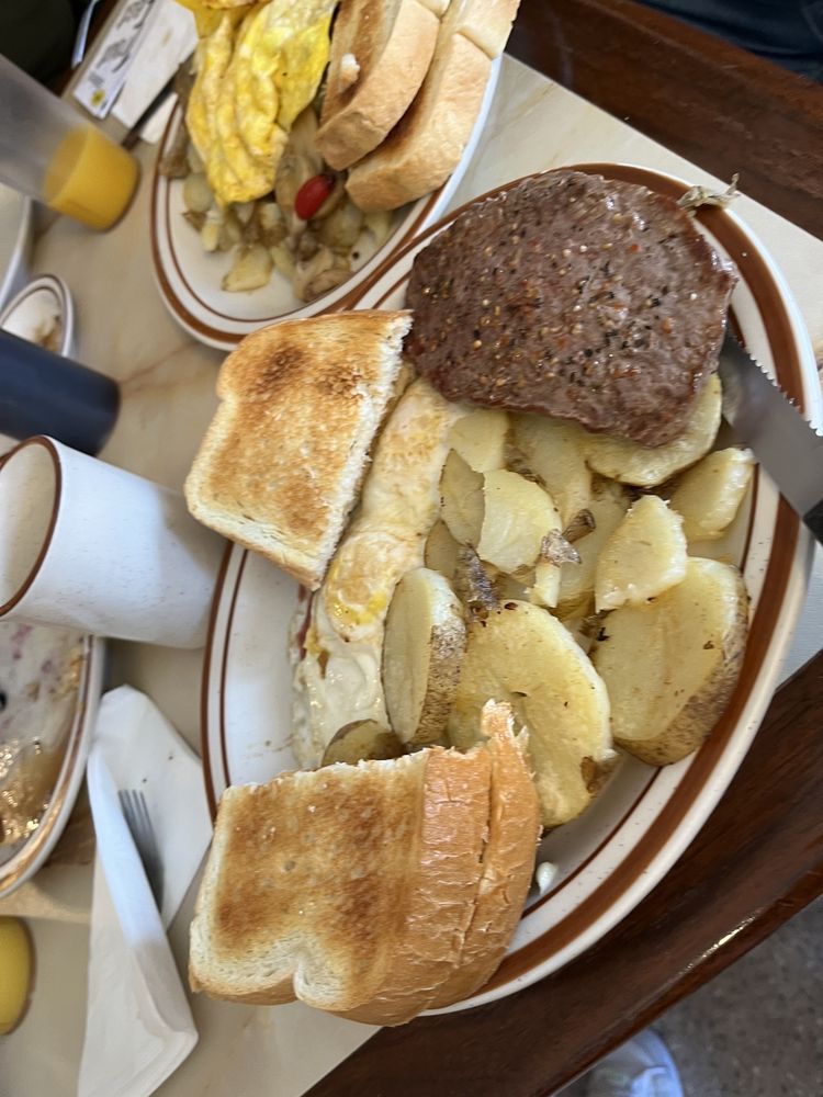 Potters Place Cafe Logo