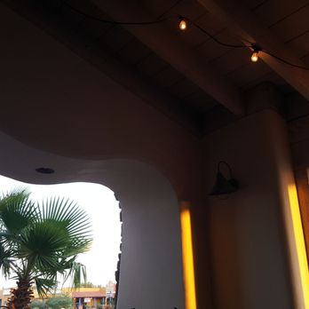 Crossing Grill & Bar - Outdoor seating - Chicken Wings Near Me - Yuma, Arizona