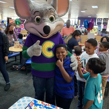Chuck E. Cheese - Chuck and bday boy - Pizza Near Me - Takoma Park, Maryland