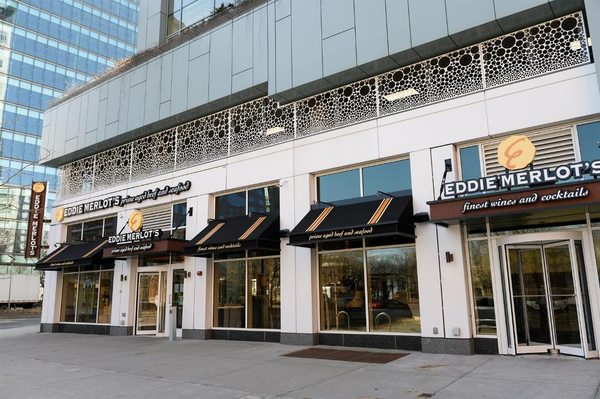 Eddie Merlot's by null