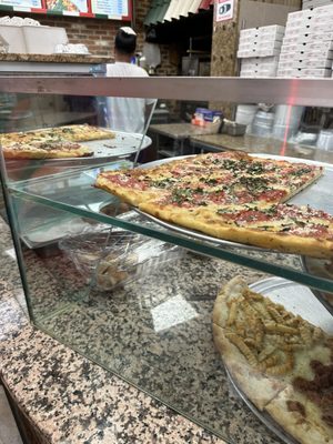 Tony's Pizzeria by null