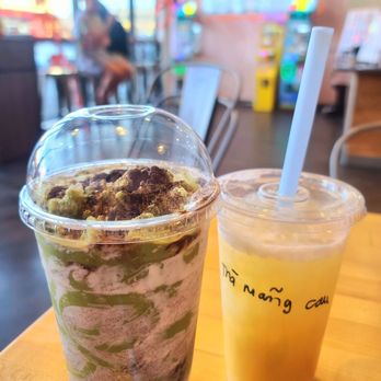 Coconino Snacks & Tea - Matcha cookies blended - 3 stars and sour sop tea - 4.5 stars - Vietnamese Near Me - Denver, Colorado