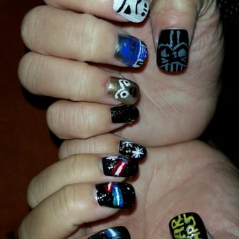 IPIC Pasadena - Did my nails for Star Wars! - Cinema Near Me - Pasadena, California