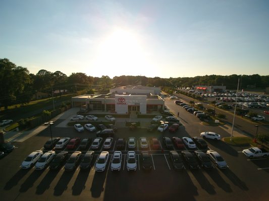 SERRA TOYOTA - Updated July 2024 - 45 Photos & 60 Reviews - 1300 Center ...