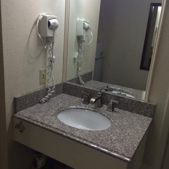Colton Inn - Hotels Near Me - Monterey, California