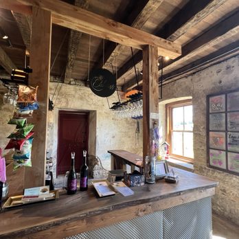 Edelweiss Winery & Events - Wine Bars Near Me - Hermann, Missouri