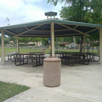 Suzanne Park - Covered table area. - Parks Near Me - Walnut, California