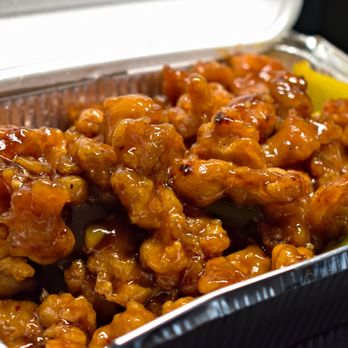 Sandy's Restaurant - General Tao Chicken - Chinese Near Me - Toronto, Ontario