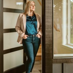 Kelli Lang - Team Kelli Lang RE/MAX Gateway