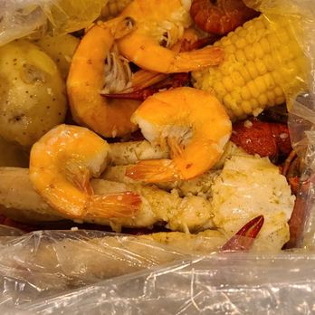 The Twisted Crab - Snow crab,  shrimp and crawfish boil - Cajun/Creole Near Me - Chesapeake, Virginia