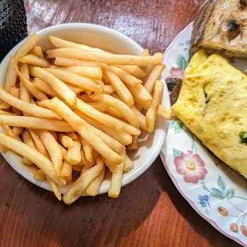 Cafe on 27 - Skinny Crispy Fries ($6) - Breakfast & Brunch Near Me - Topanga, California Cafe on 27 - Skinny Crispy Fries ($6) - Breakfast & Brunch Near Me - Topanga, California