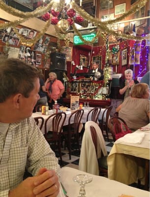 Chez Louisette by null