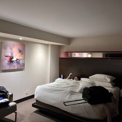 Hyatt Regency Toronto - Bedroom was nice and spacious