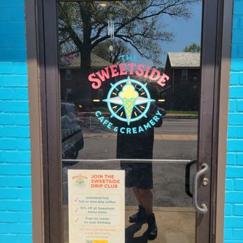 The Sweetside Cafe & Creamery - Cafes Near Me - Alexandria, Virginia