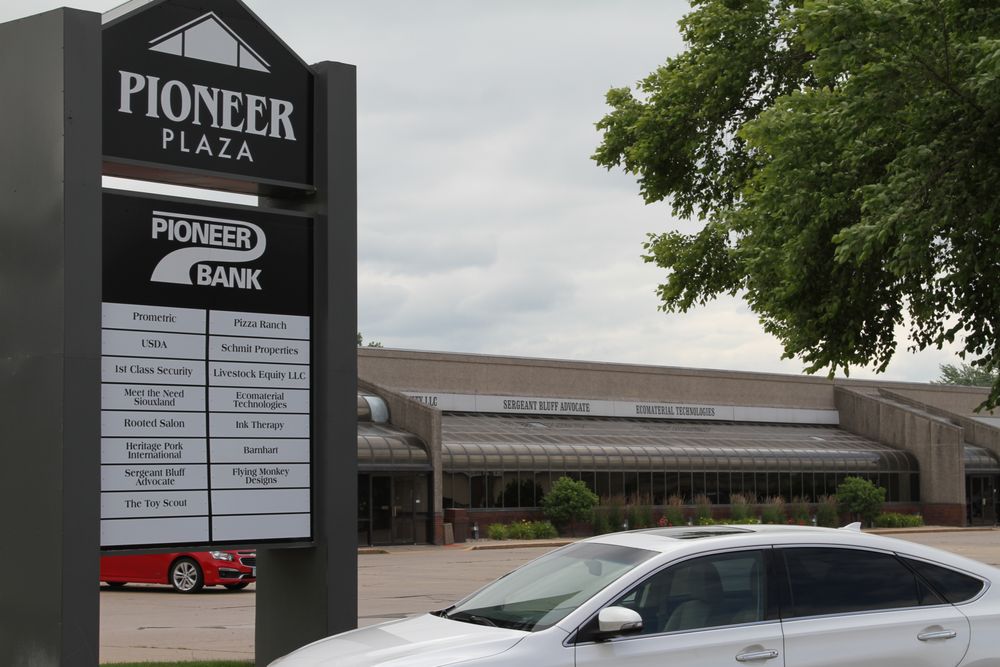 SERGEANT BLUFF ADVOCATE NEWSPAPER Request Consultation 204 1st St