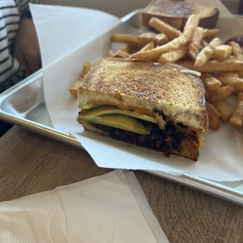 Mikayla's Cafe - Ultimate Grilled Cheese Sandwich - Breakfast & Brunch Near Me - Santa Clara, California