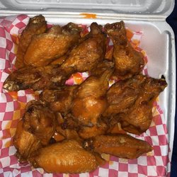 The 4th Out Sports Bar & Grill - 15 wings