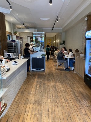 Gateau Ghost by null