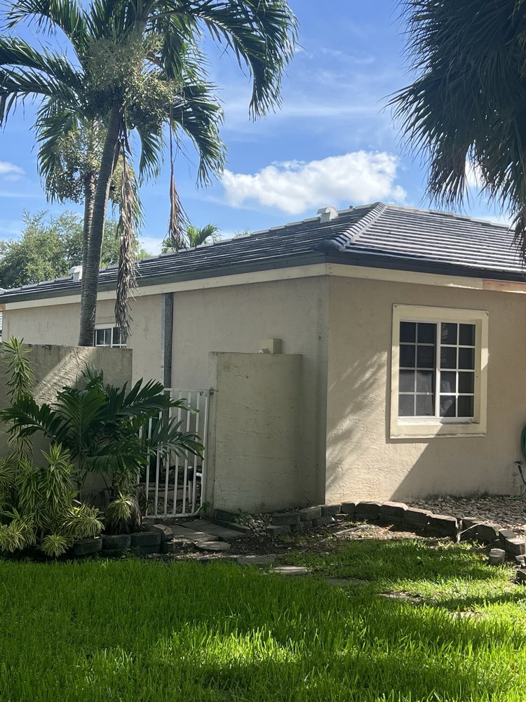 Slide of Florida Roof -Tech